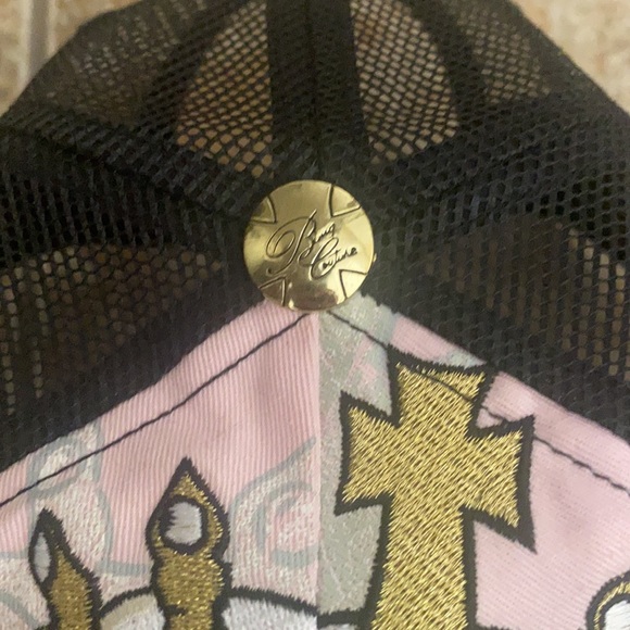 Pink black gold skull with crown trucker hat - Picture 4 of 7